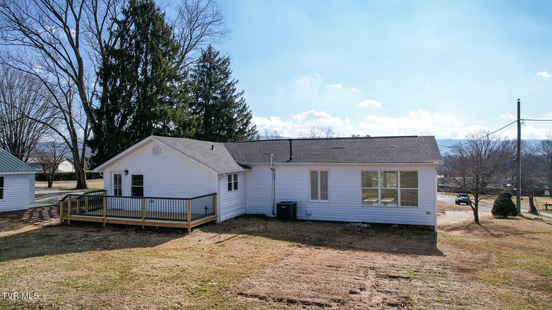 Photo #41: 152 Hemlock Street