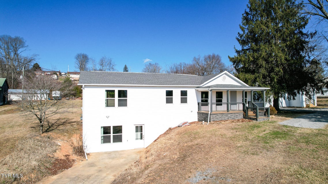 Photo #43: 152 Hemlock Street