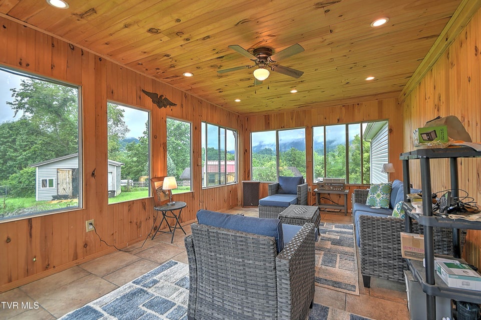 Photo #42: 298 Rabbit Run Lane