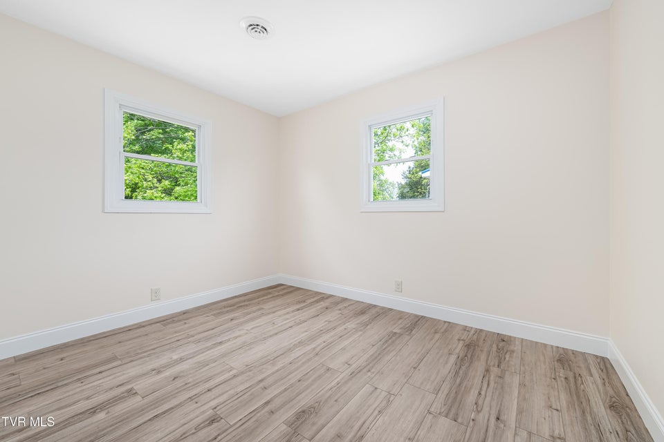 Photo #15: 705 Holston Avenue