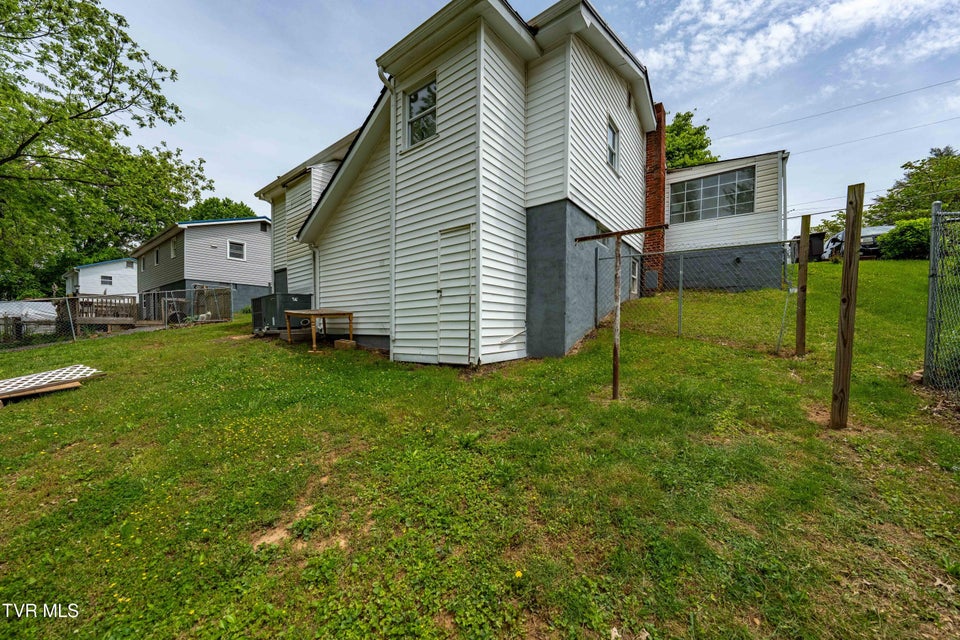 Photo #41: 705 Holston Avenue