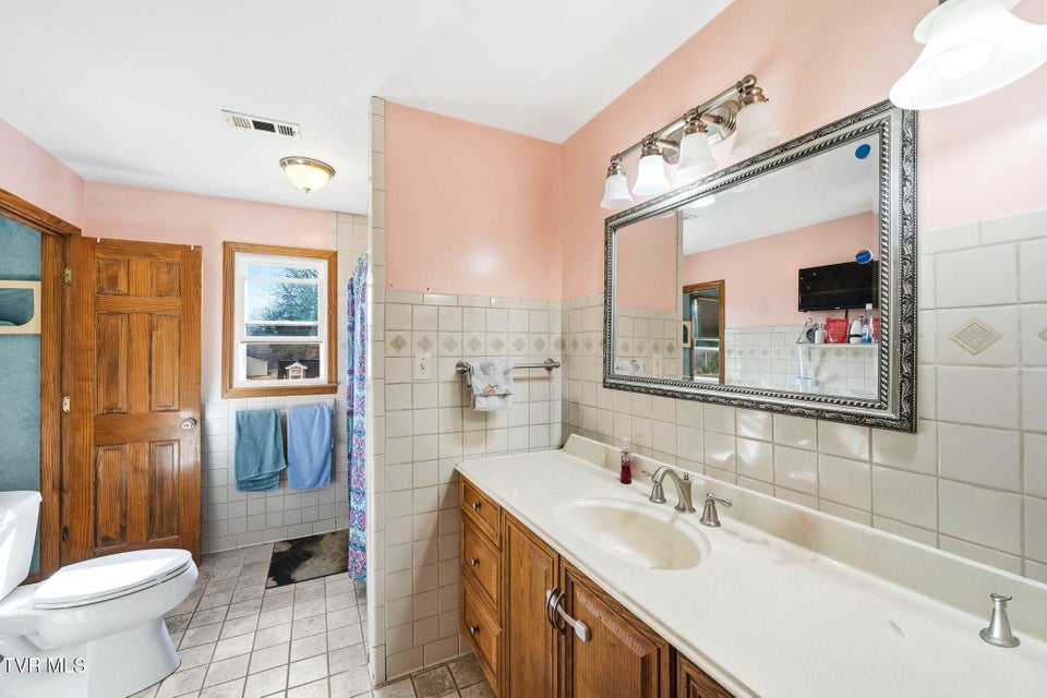 Photo #14: 591 Southview Drive