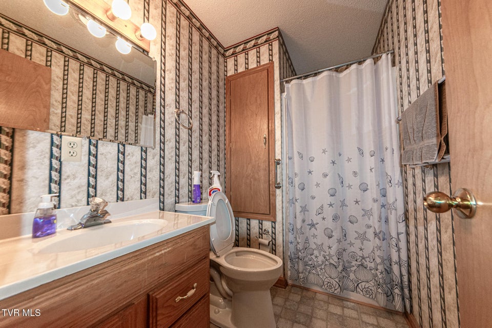 Photo #25: 414 Caleb Avenue