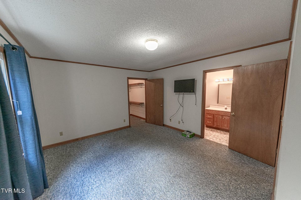 Photo #21: 414 Caleb Avenue