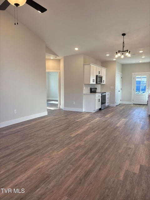 Photo #4: 616 Pine Street