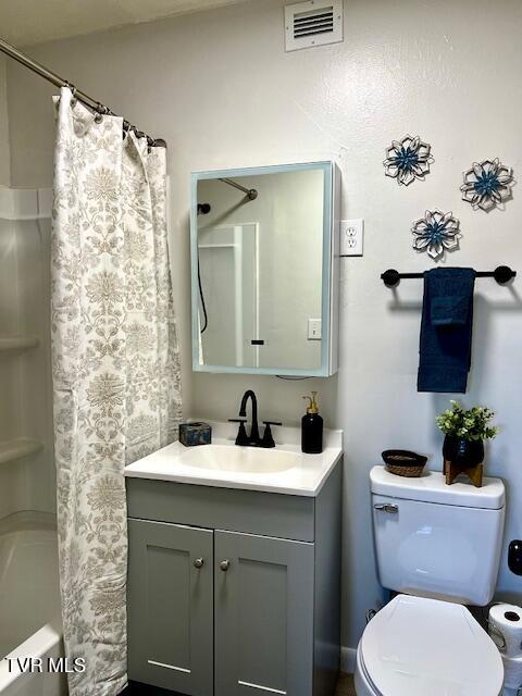 Photo #22: 1225 Carriage Circle