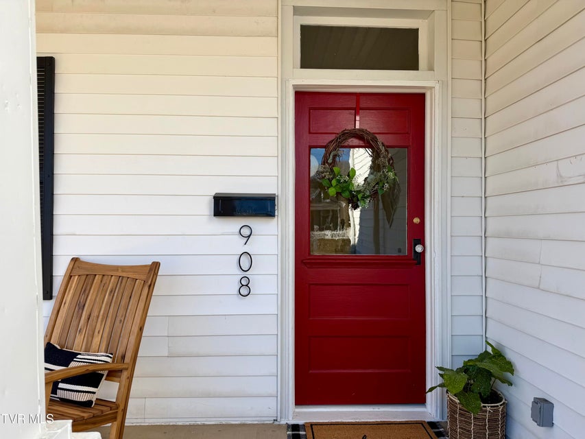 Photo #4: 908 Weaver Pike