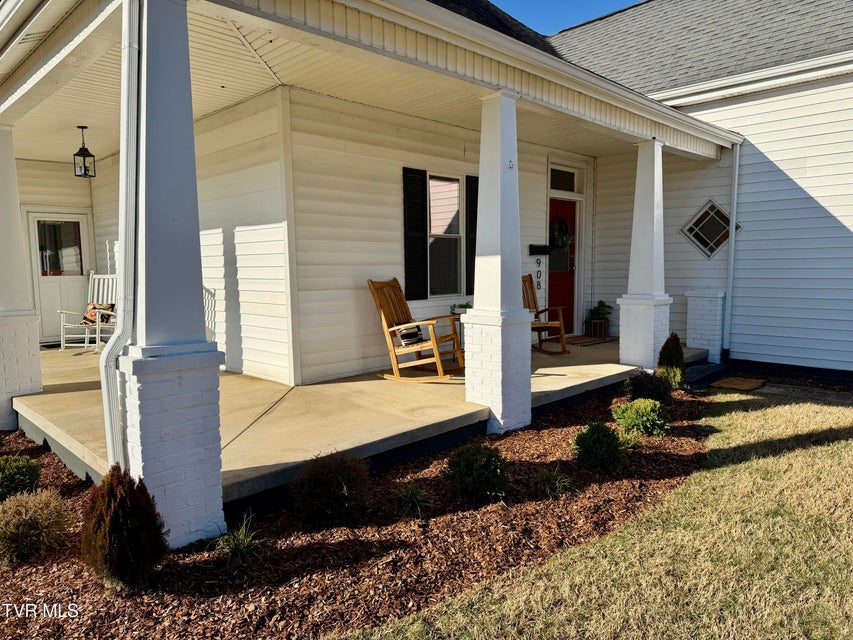 Photo #6: 908 Weaver Pike