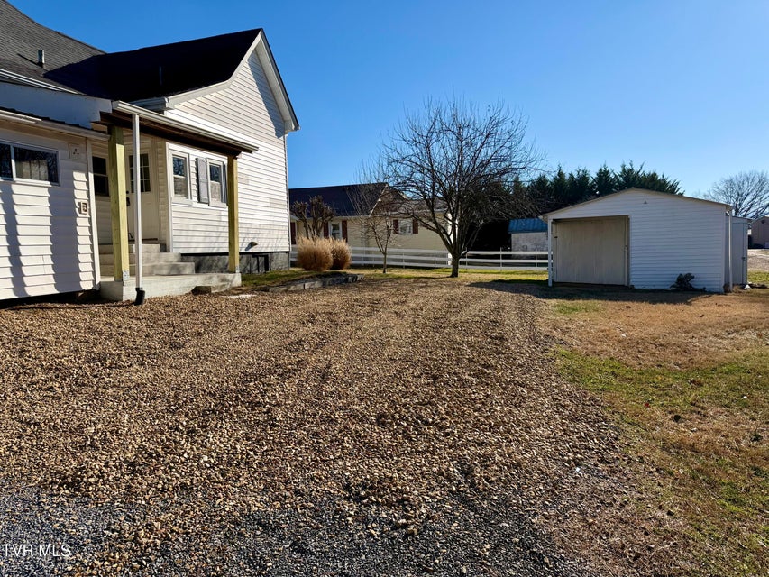 Photo #13: 908 Weaver Pike