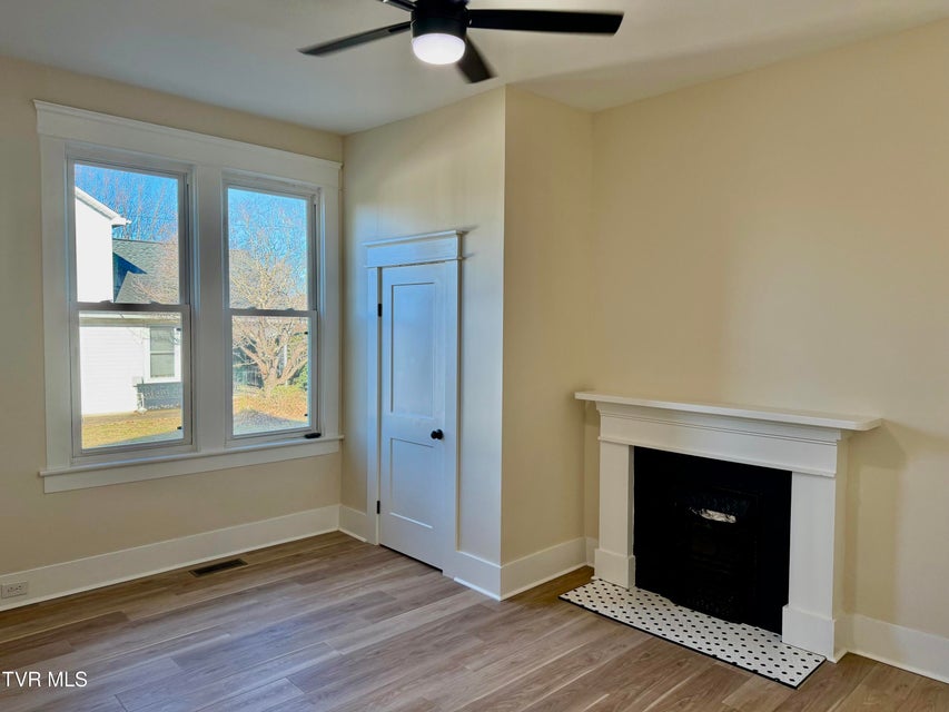 Photo #28: 908 Weaver Pike