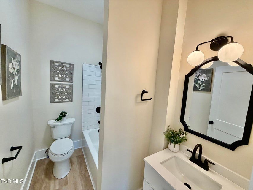 Photo #30: 908 Weaver Pike