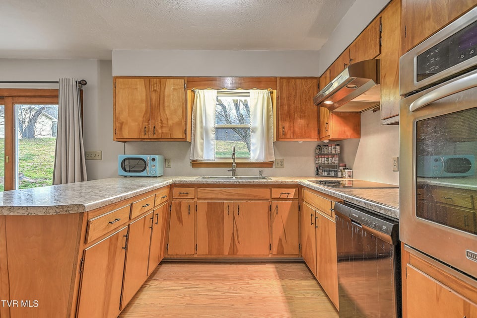 Photo #14: 4158 Ridge Road