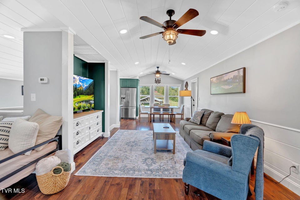 Photo #11: 118 Ellis Lane