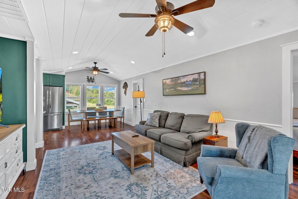 Photo #12: 118 Ellis Lane