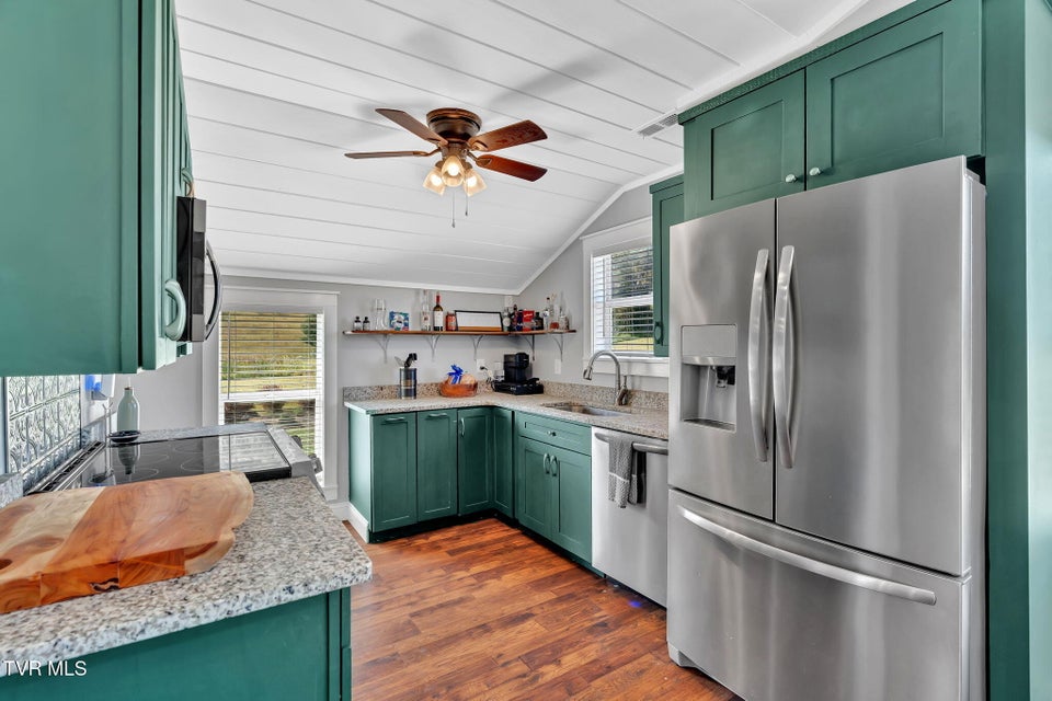 Photo #18: 118 Ellis Lane