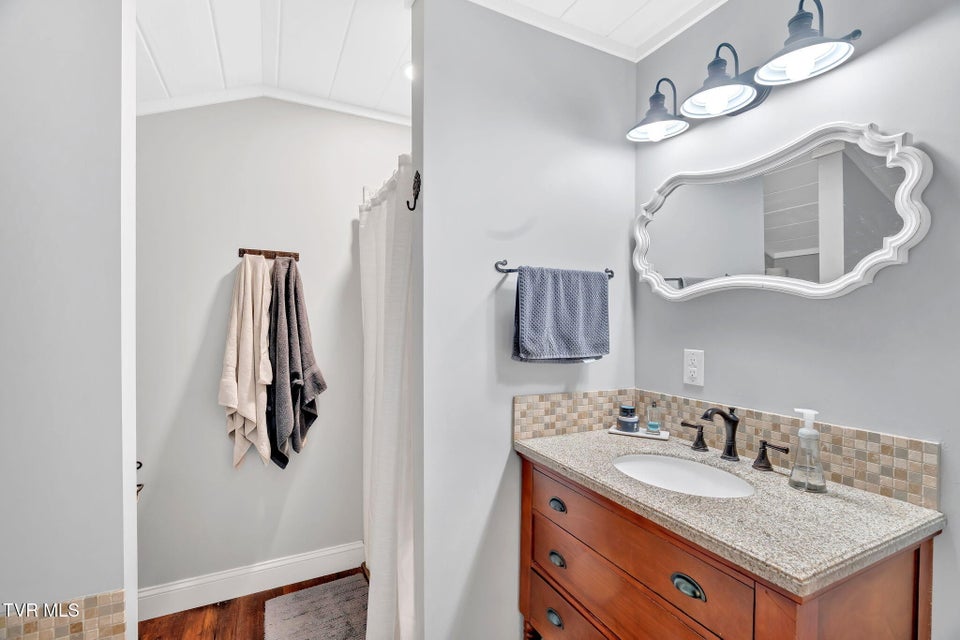 Photo #23: 118 Ellis Lane