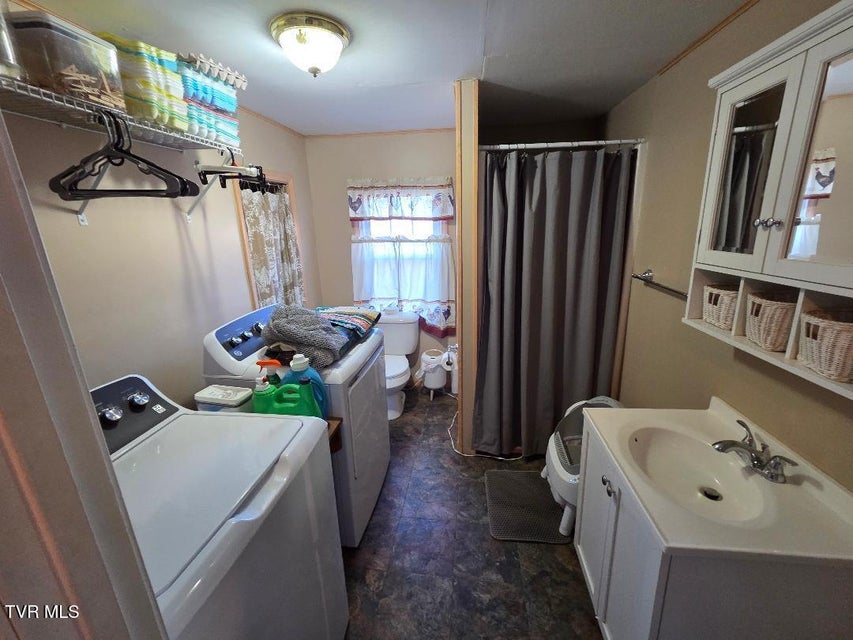 Photo #17: 174 Double Springs Road 