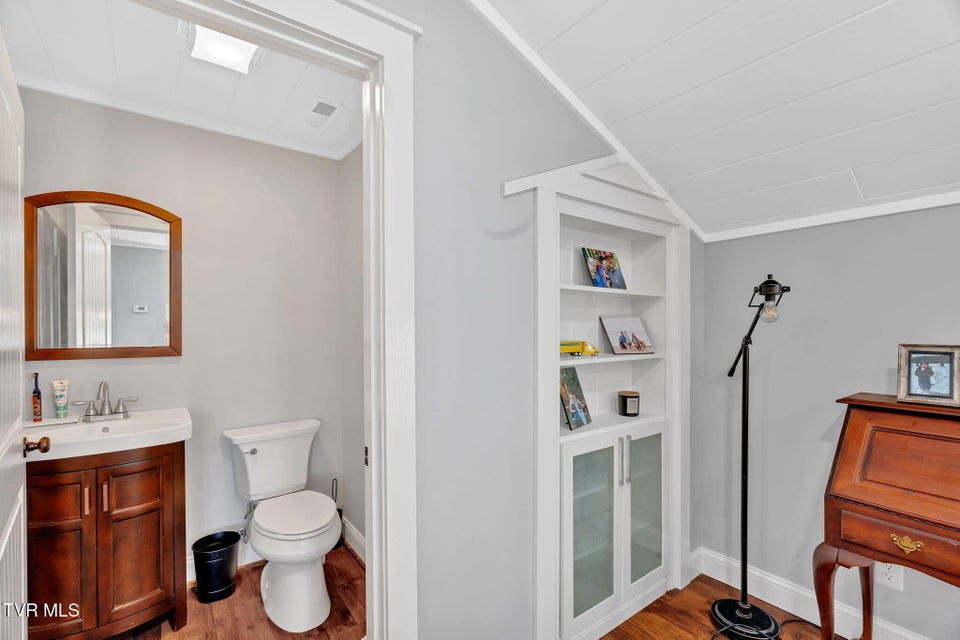 Photo #33: 118 Ellis Lane