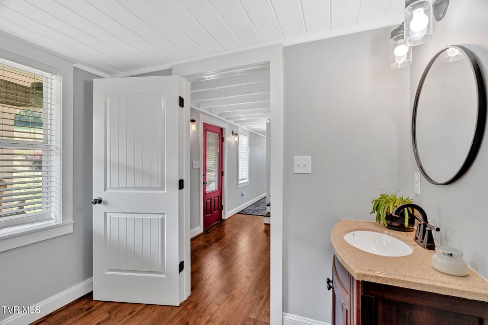 Photo #41: 118 Ellis Lane