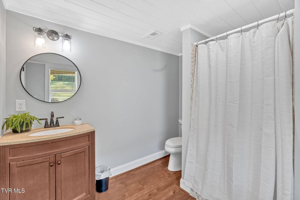 Photo #42: 118 Ellis Lane