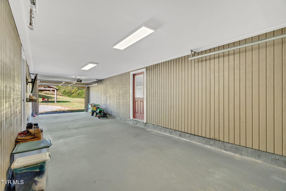 Photo #49: 118 Ellis Lane