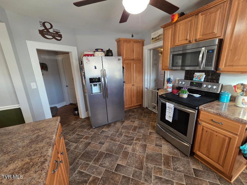 Photo #7: 174 Double Springs Road 