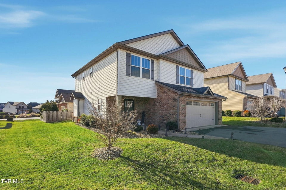 Photo #4: 1265 Lemongrass Drive