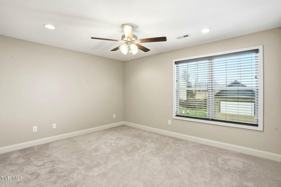 Photo #28: 1265 Lemongrass Drive