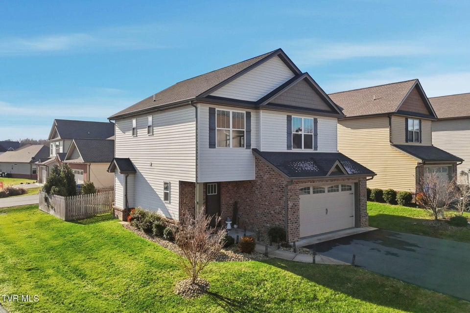 Photo #35: 1265 Lemongrass Drive