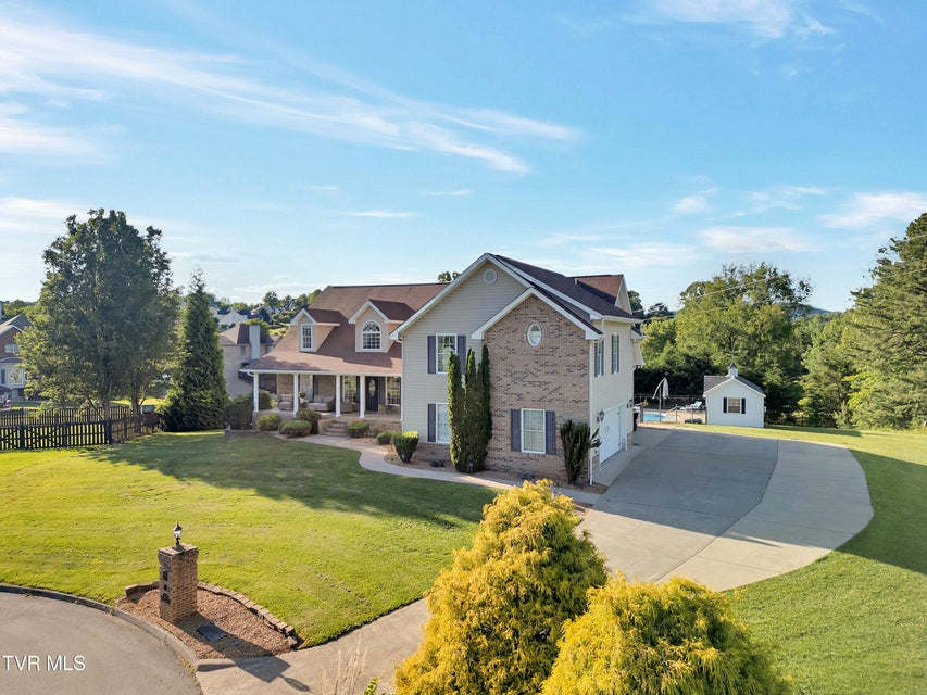 Photo #2: 509 Amelia Court