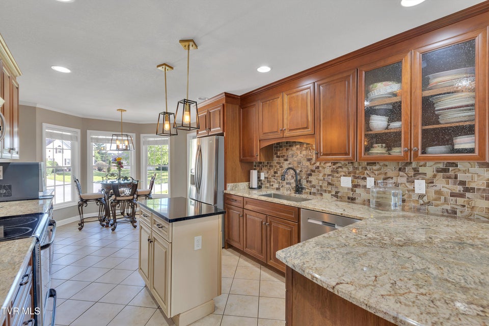 Photo #6: 509 Amelia Court