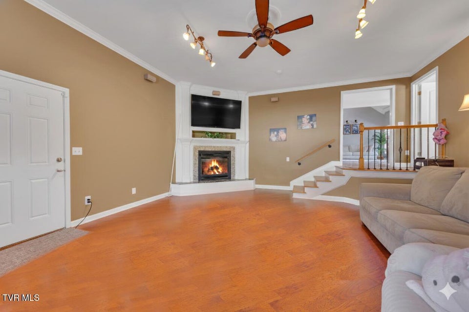 Photo #14: 509 Amelia Court