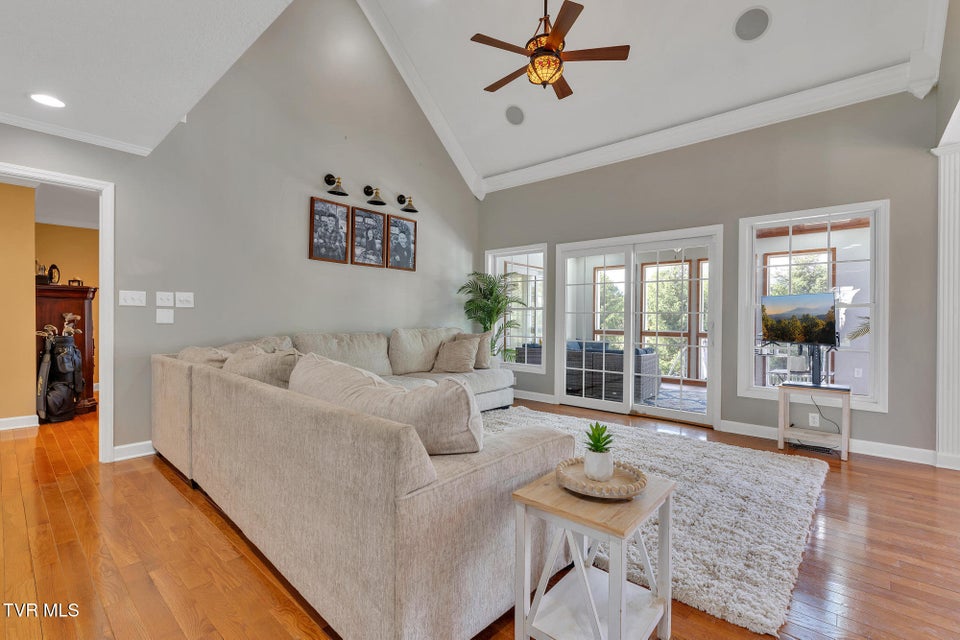 Photo #11: 509 Amelia Court