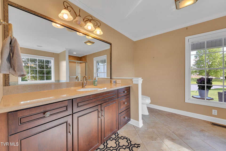 Photo #18: 509 Amelia Court