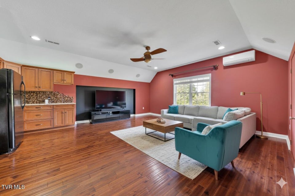 Photo #22: 509 Amelia Court