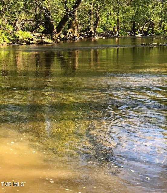 Photo #40: 3456 Warrensburg Road