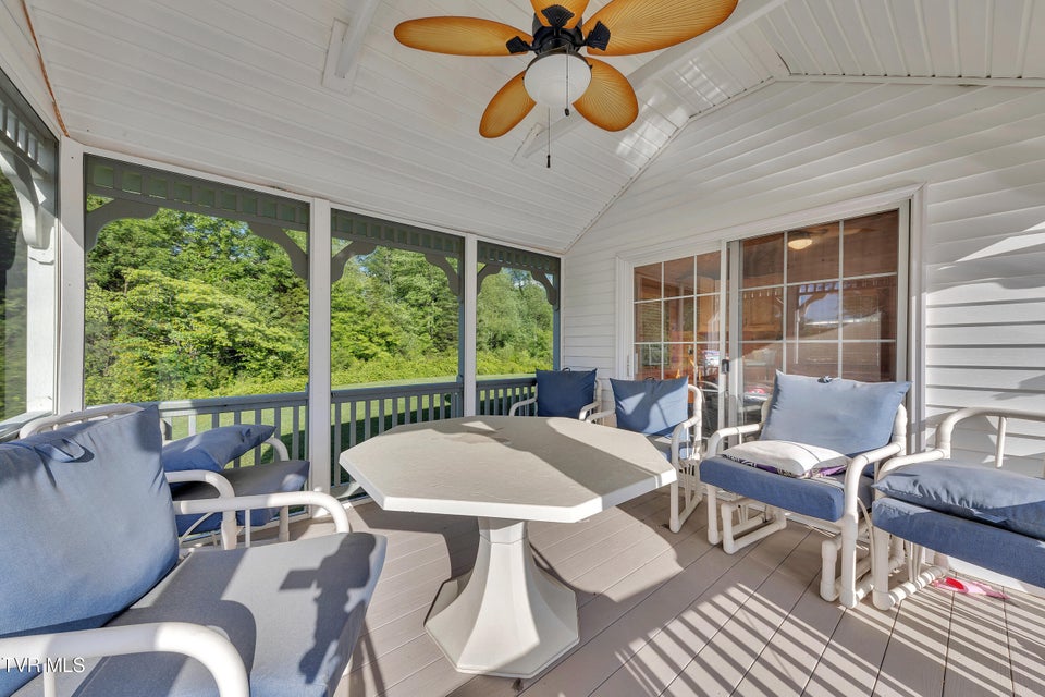 Photo #38: 509 Amelia Court