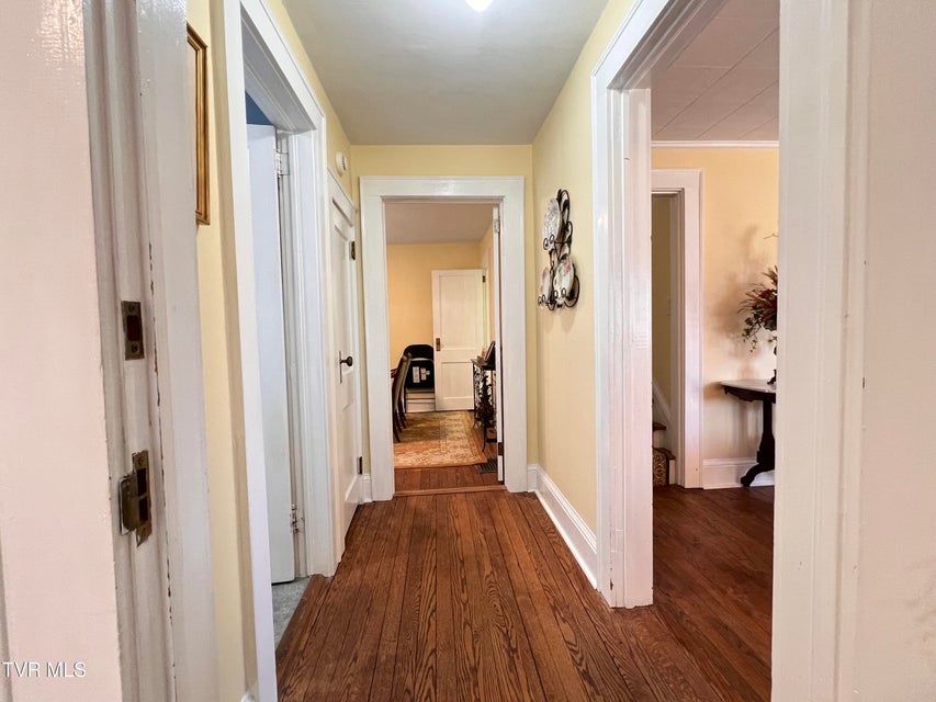 Photo #31: 3509 Andrew Johnson Highway