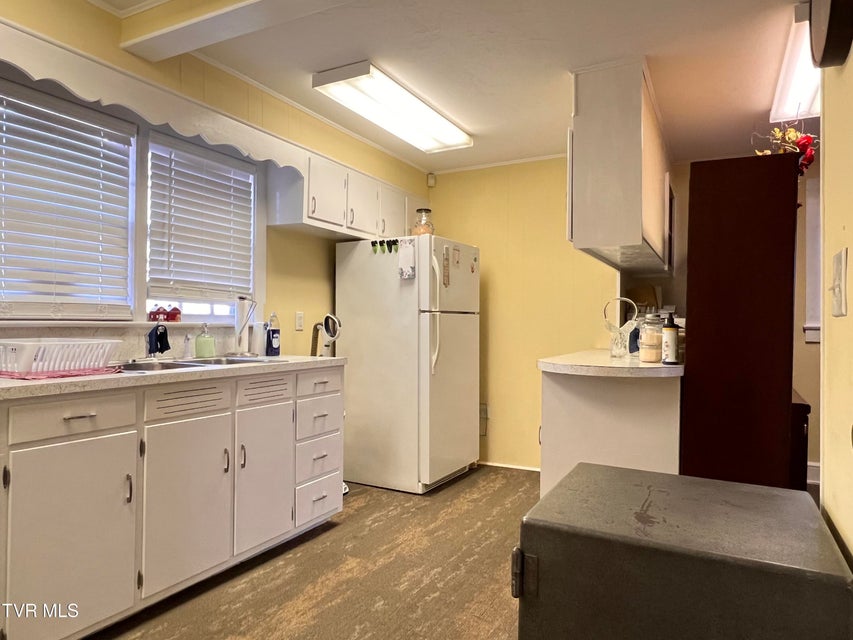 Photo #37: 3509 Andrew Johnson Highway