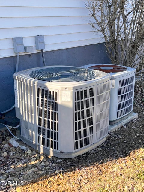 Photo #21: 3509 Andrew Johnson Highway