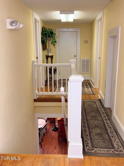 Photo #50: 3509 Andrew Johnson Highway