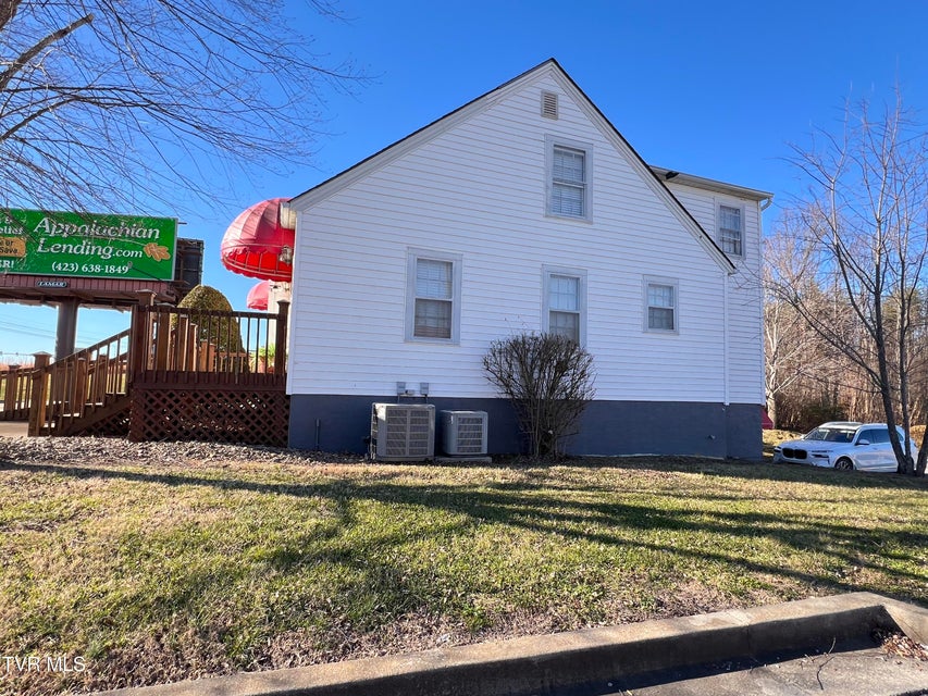 Photo #17: 3509 Andrew Johnson Highway