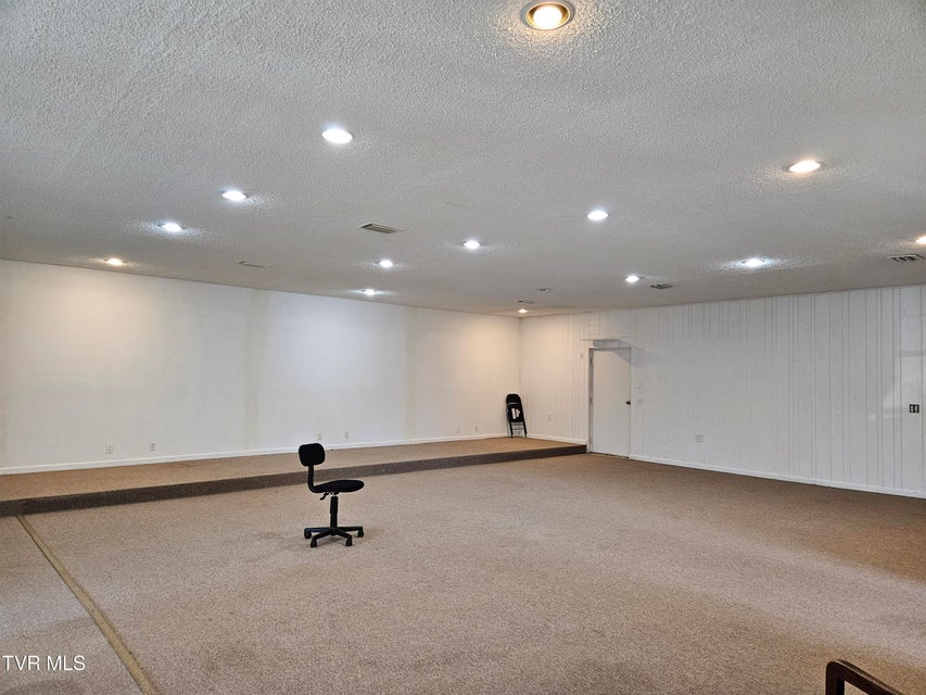 Photo #13: 106 Chrysler Drive