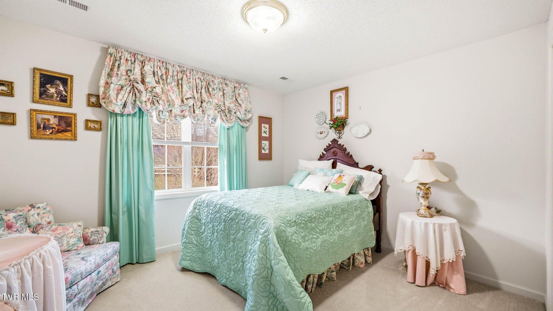 Photo #27: 1218 Glen Abbey Way