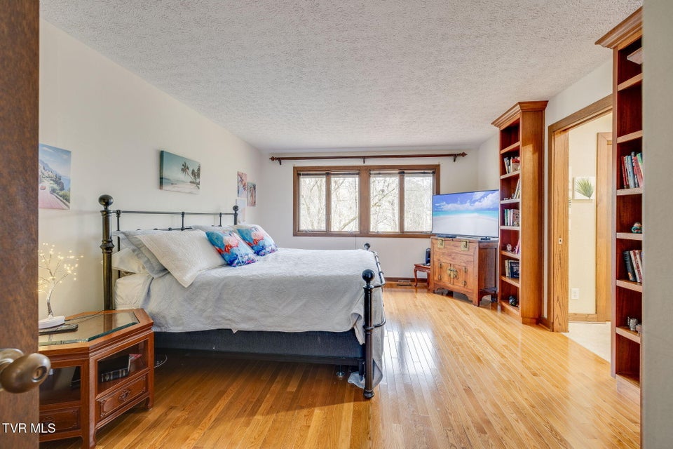 Photo #18: 150 Columbine Road