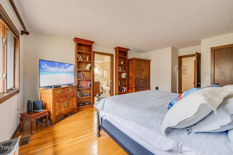 Photo #20: 150 Columbine Road