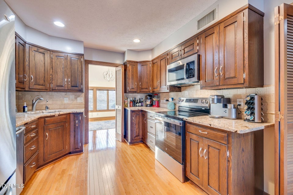 Photo #6: 150 Columbine Road