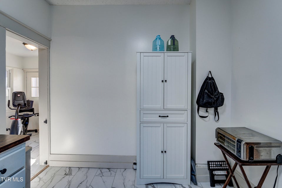 Photo #14: 220 New Avenue