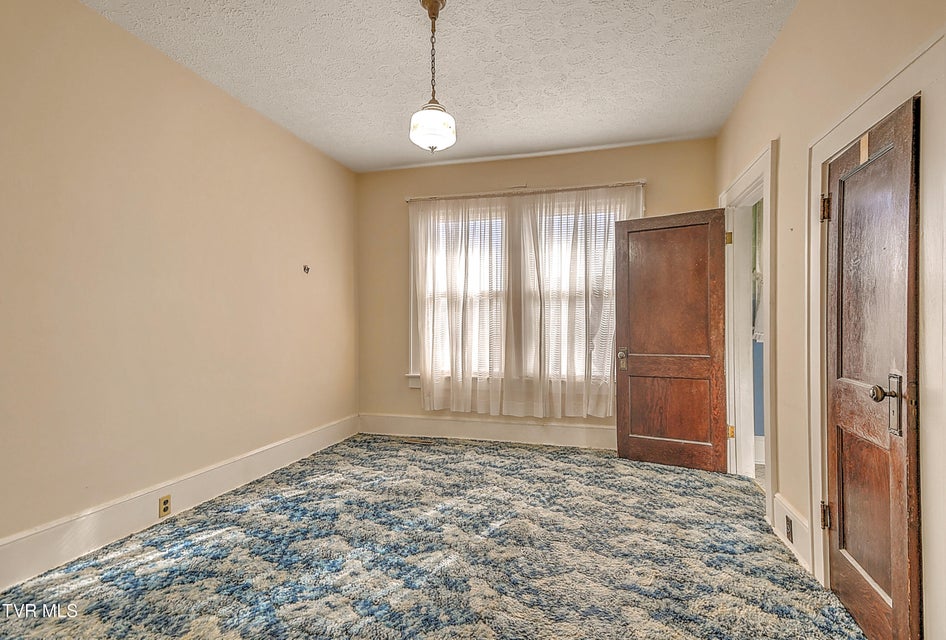 Photo #18: 724 Park Street