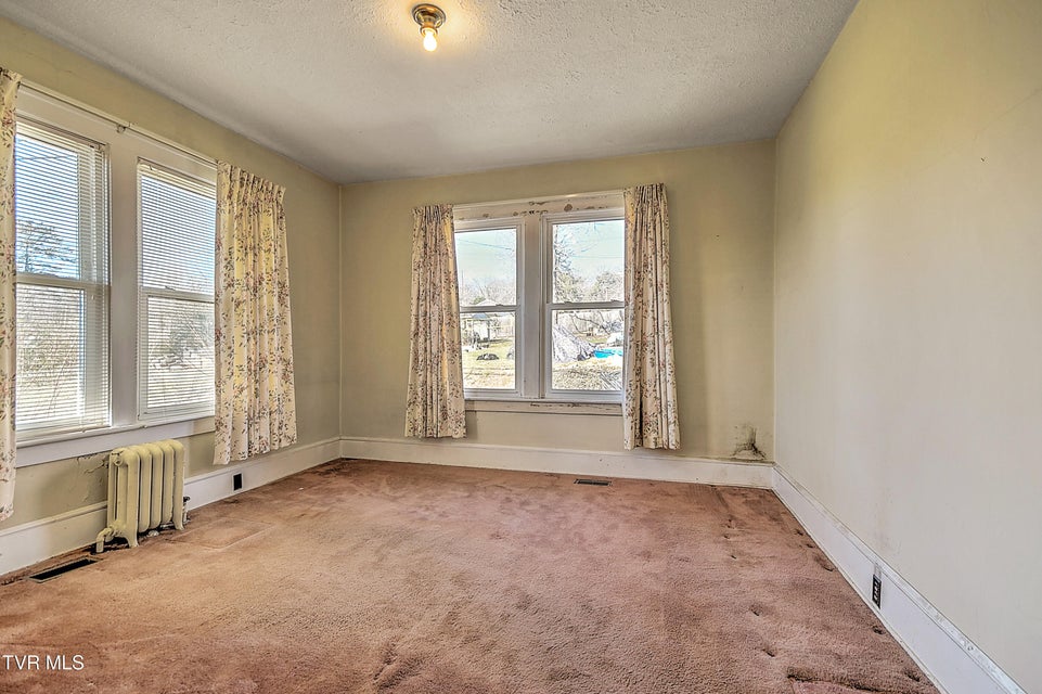 Photo #27: 724 Park Street